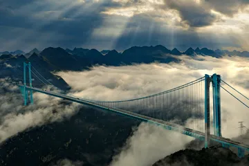 花江峽谷大橋自10月27日封閉景區(qū)：綜合提升，觀光電梯施工